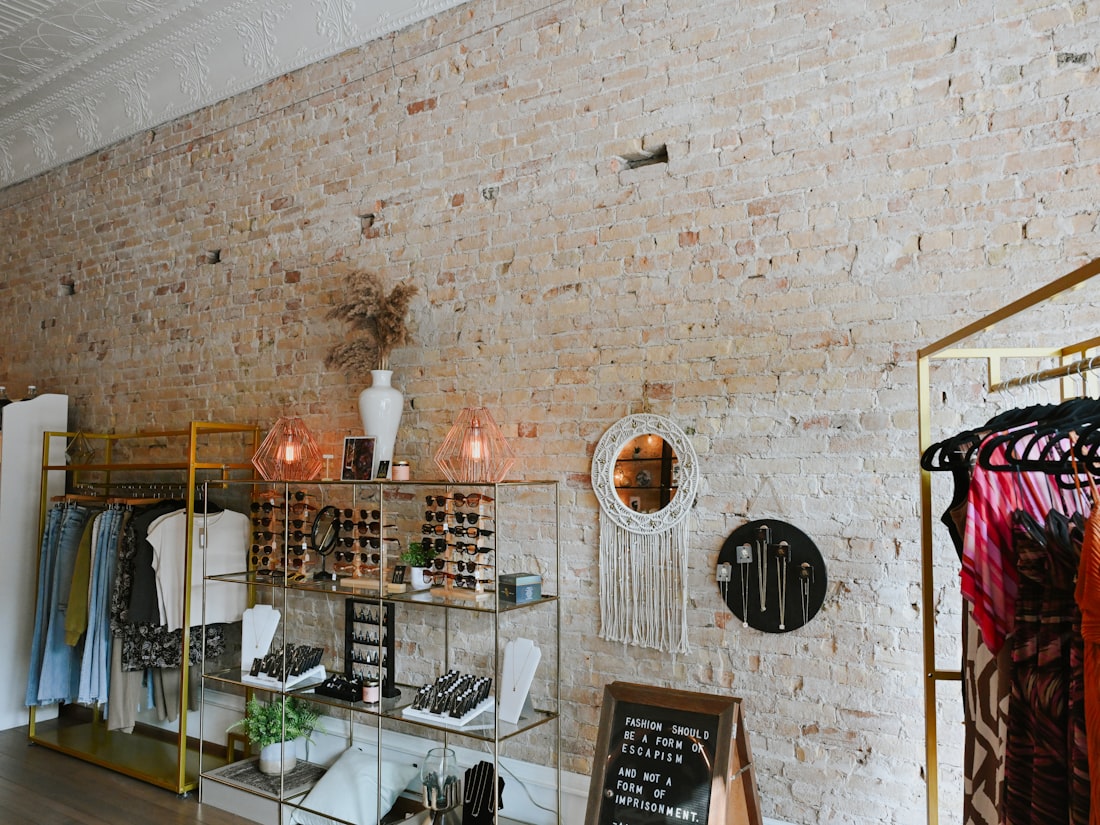 Maison Belle Tatuapé — Prateleira de produtos
